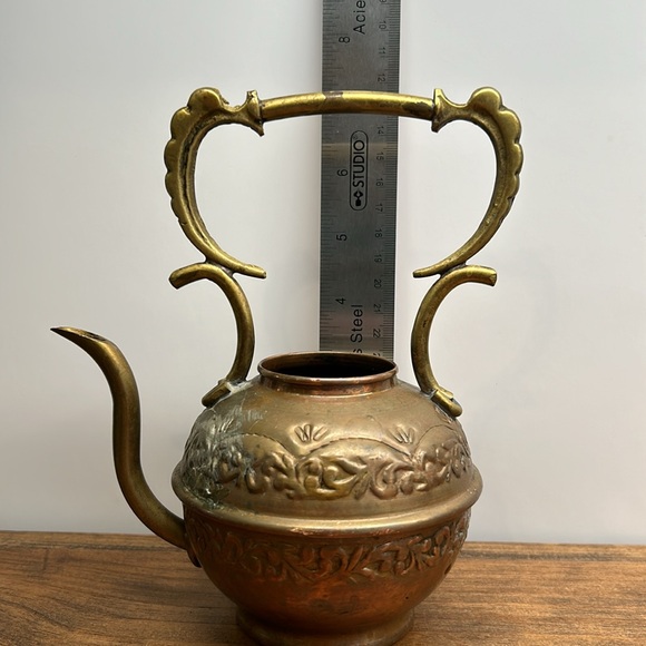 Vintage Brass Teapot Watering Can Etched Raised Design Copper Metal Patina - Picture 10 of 11